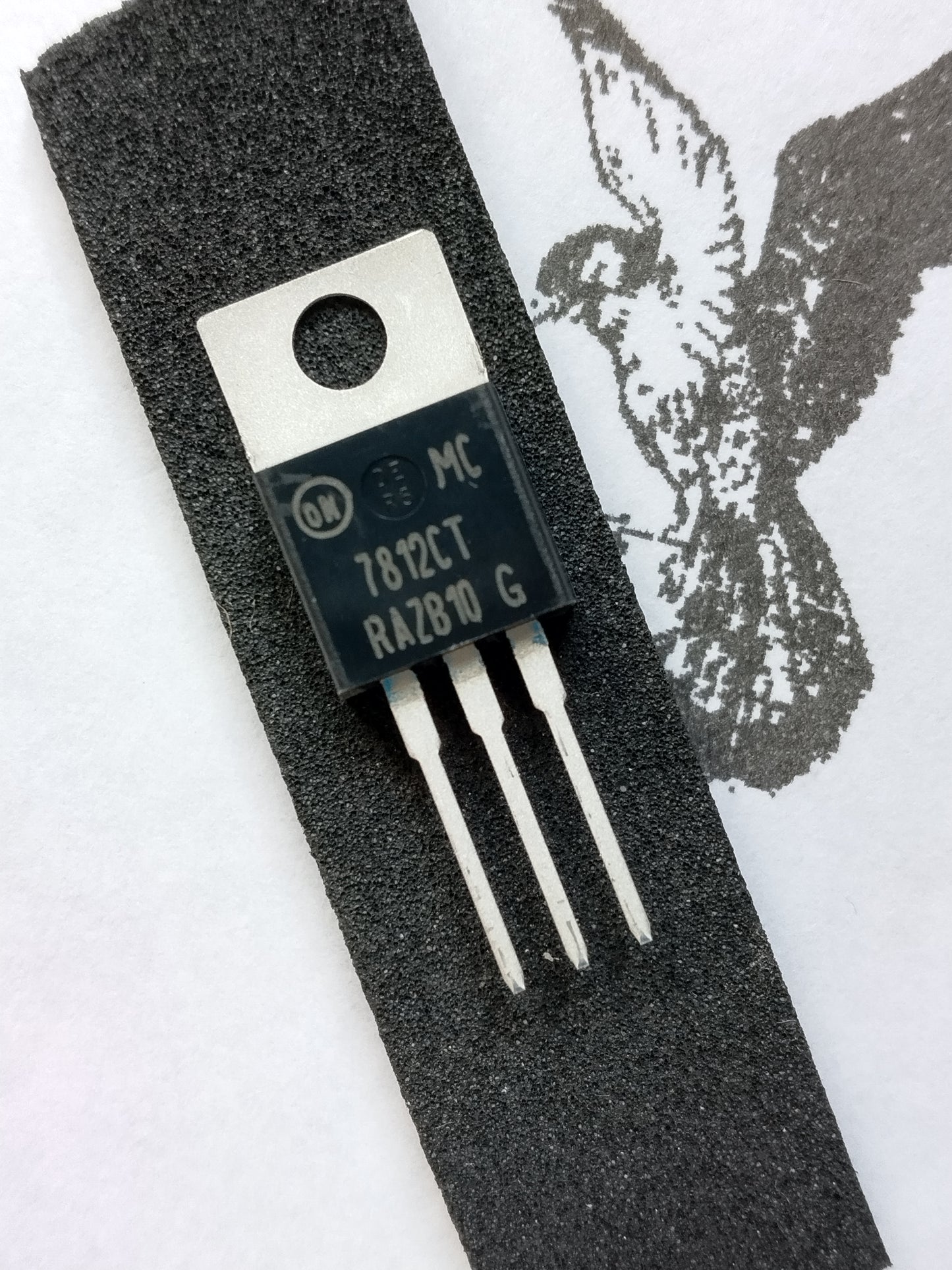 MC7812CT