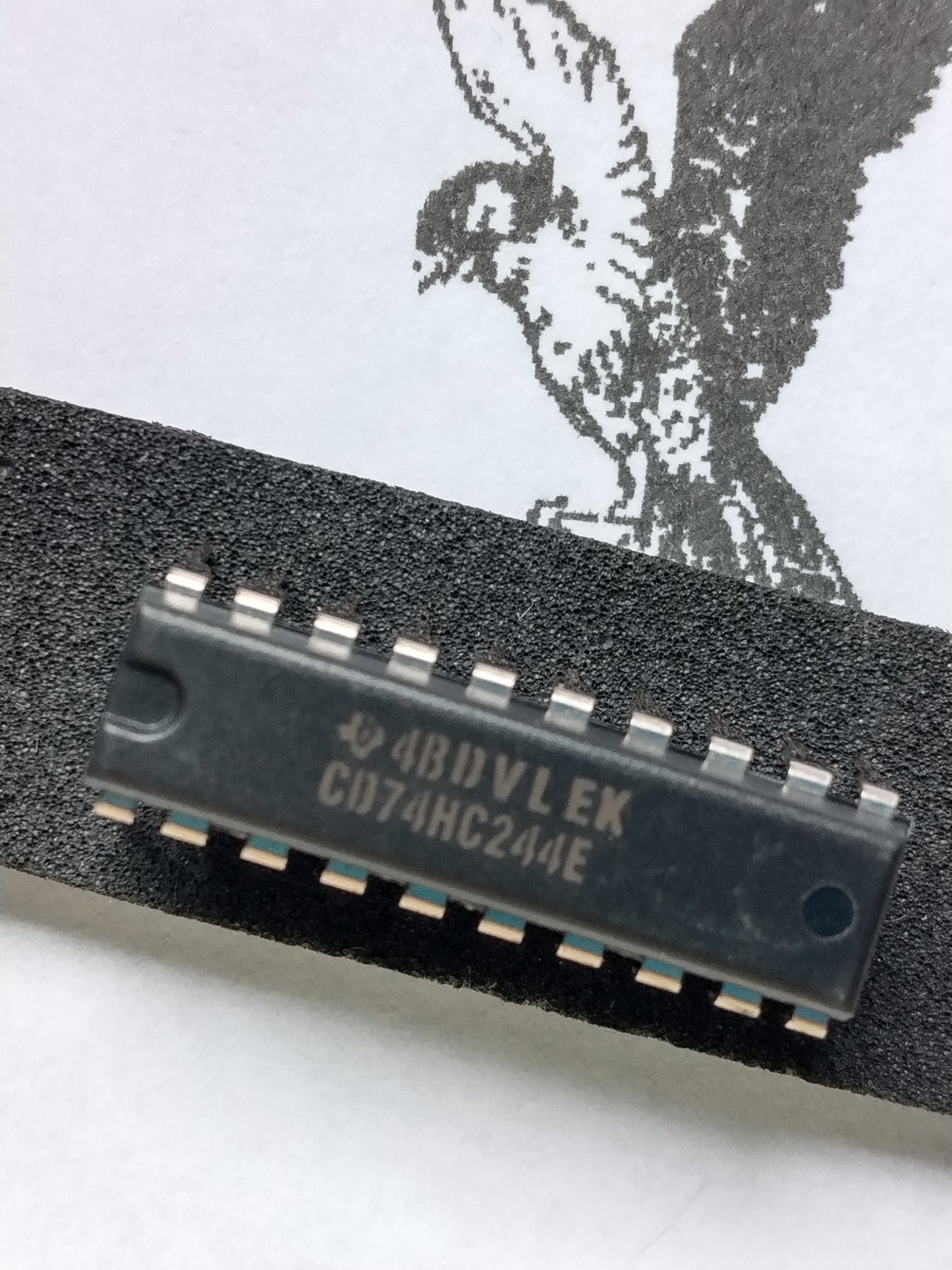 CD74HC244E