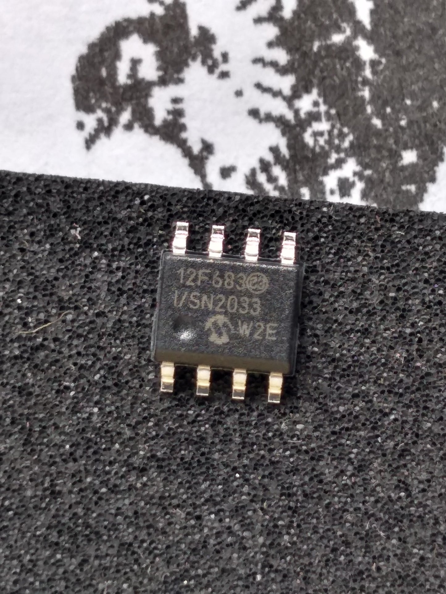 PIC12F683-I/SN